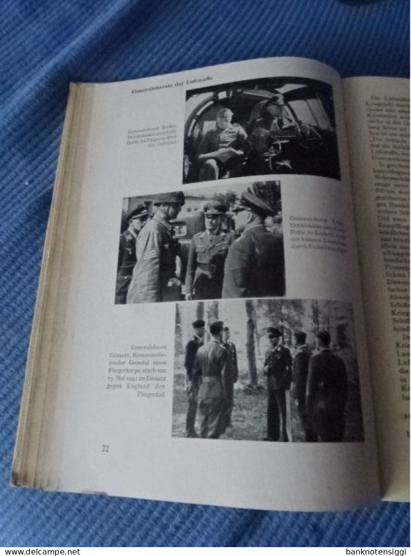 1 Buch "Jahrbuch der Deutschen Luftwaffe 1942