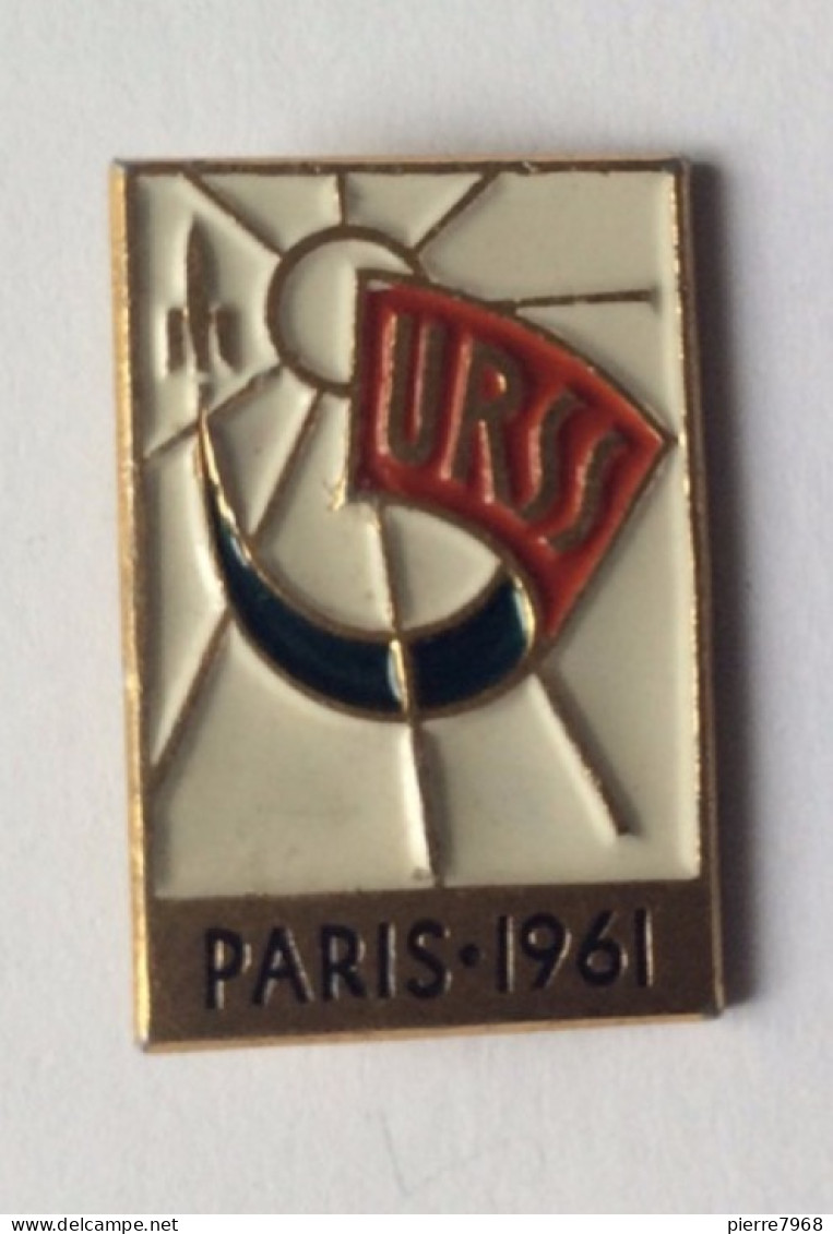 Insigne Broche : URSS - Exposition à Paris En 1961 - Espace