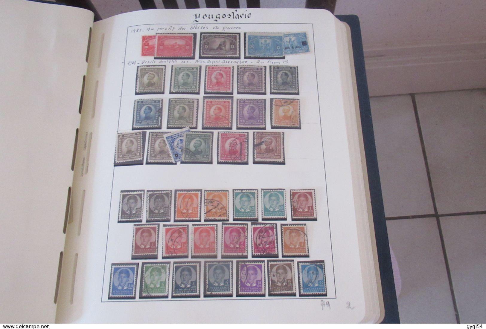 YOUGOSLAVIE  1919 - 1985  COTE 1480 E  +   Dans Son Classeur Leuchturm - Colecciones & Series