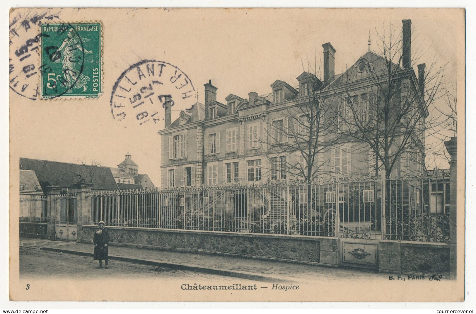 CPA - CHATEAUMEILLANT (Cher) - Hospice - Châteaumeillant