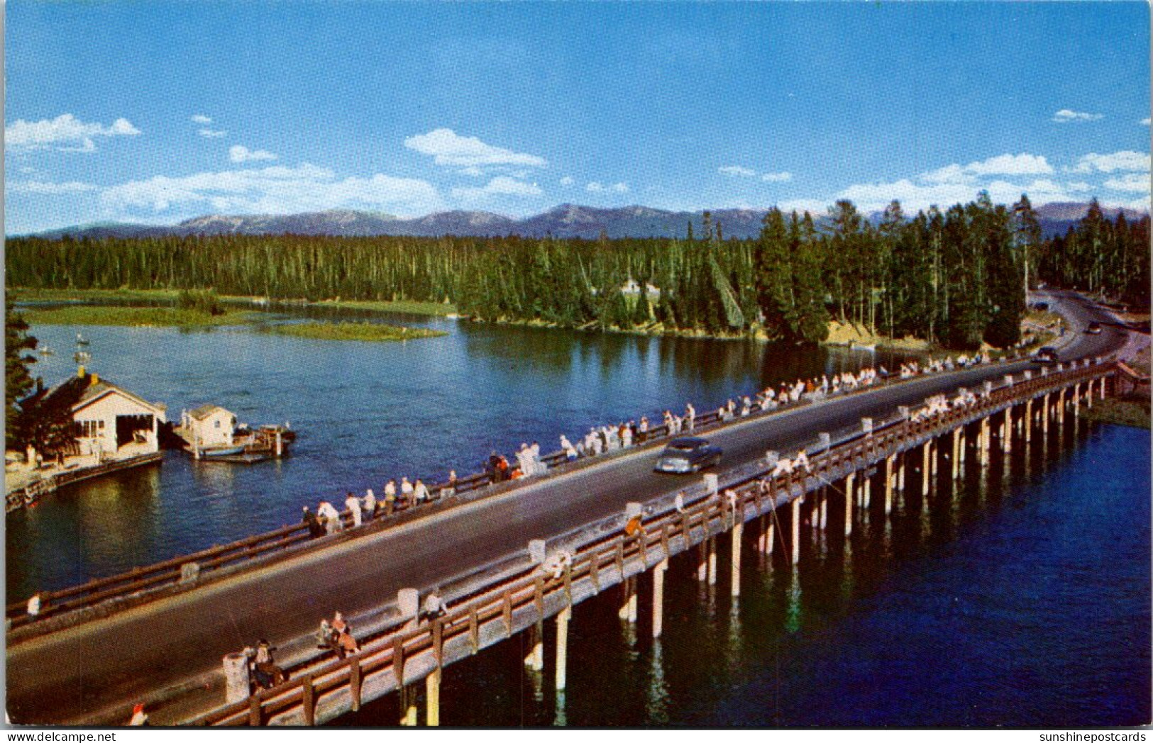 Yellowstone National Park Fishing Bridge Spanning The Yellowstone River - USA Nationale Parken