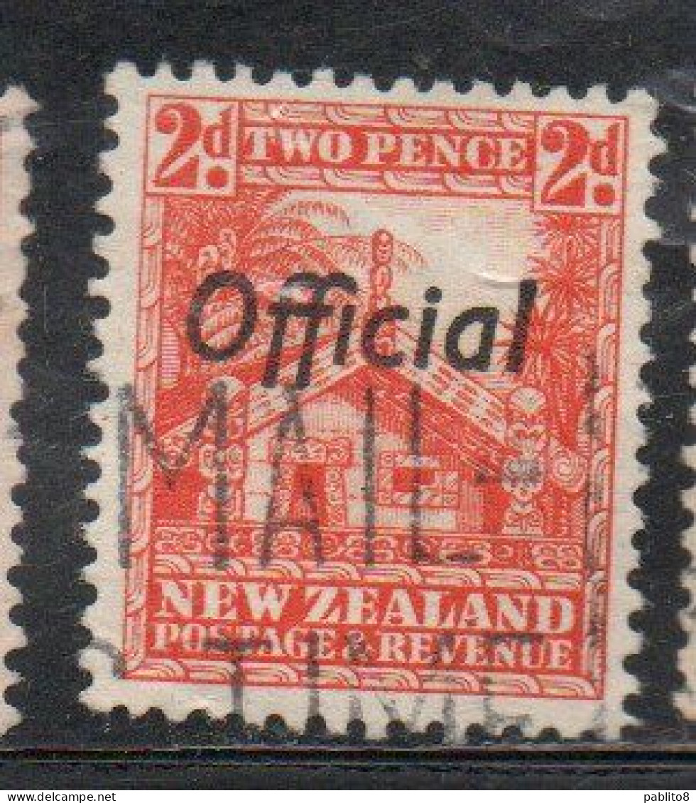 NEW ZEALAND NUOVA ZELANDA 1936 1942 1938 OFFICIAL STAMPS MAORI CARVED HOUSE OVERPRINTED 2p USATO USED OBLITERE' - Used Stamps