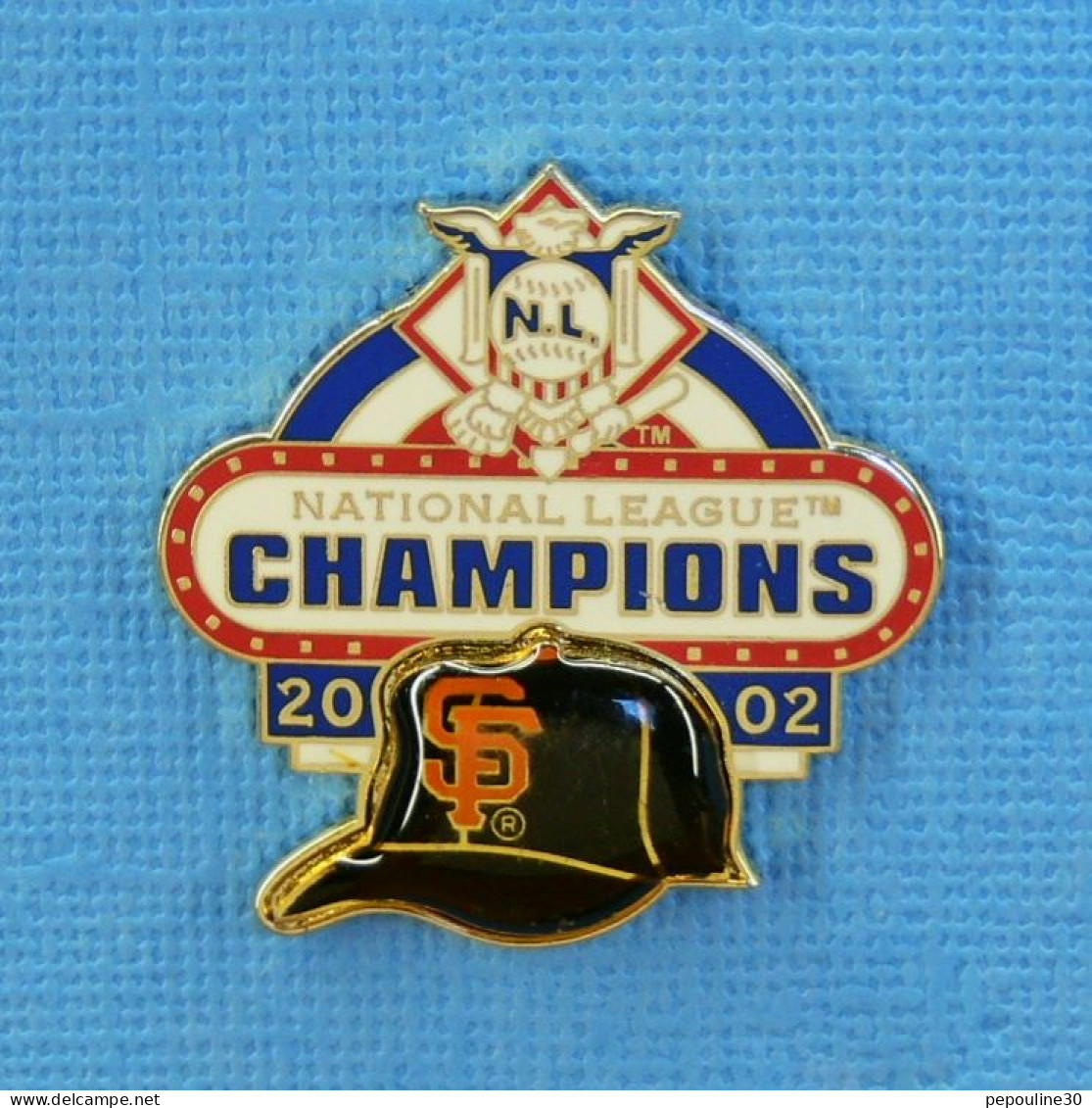 1 PIN'S // ** BASEBALL / NL - NATIONAL LEAGUE™ / CHAMPIONS " SAN FRANCISCO " 2002 ** . (Peter David  MLBP 2002) - Honkbal