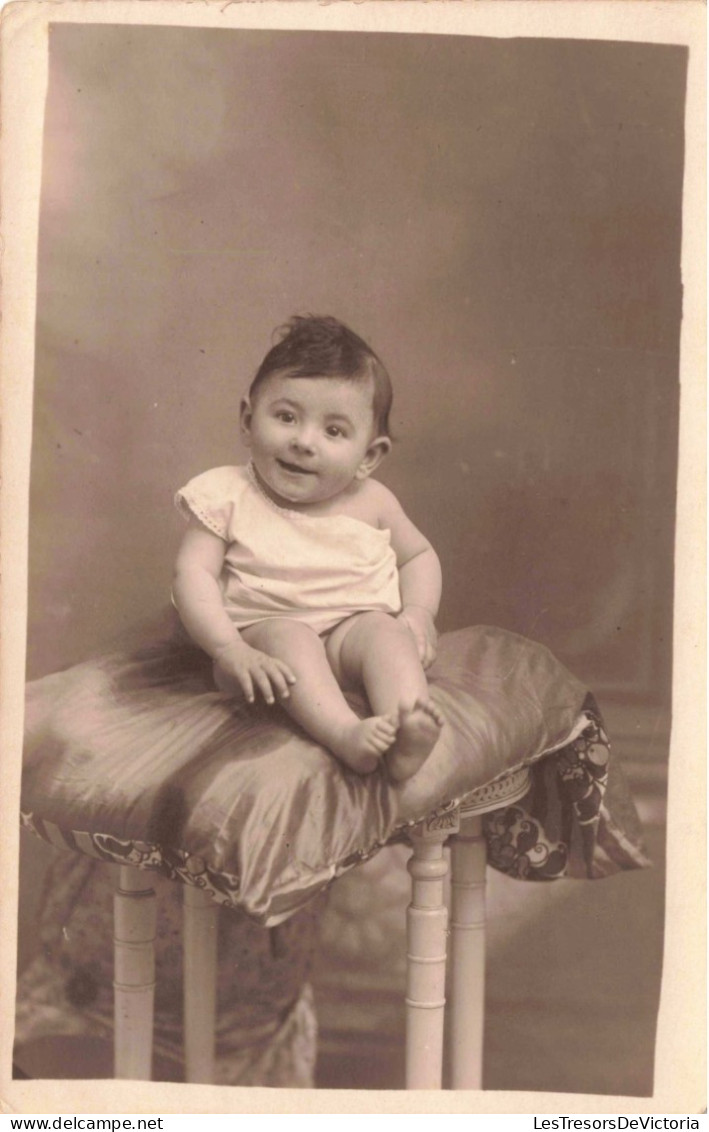 ENFANT - Portrait D'un Bébé - Carte Postale Ancienne - Abbildungen