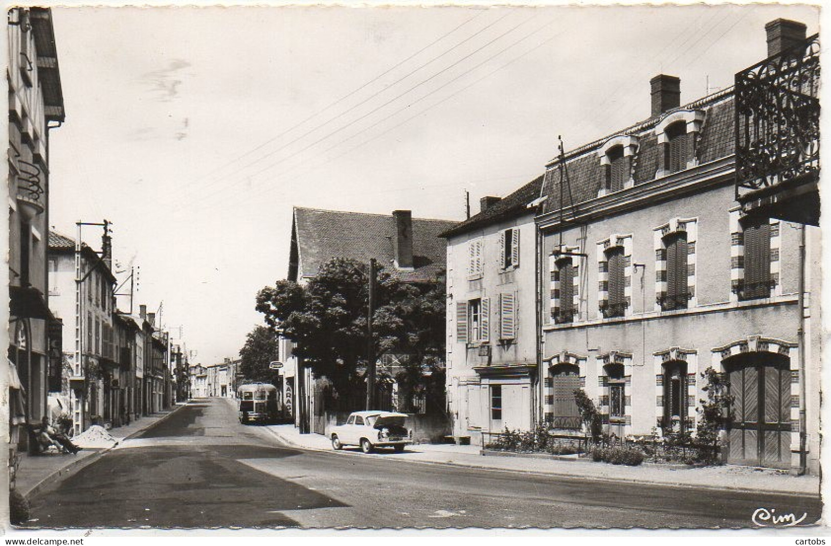 63 COMBRONDE  Route De Montluçon - Combronde