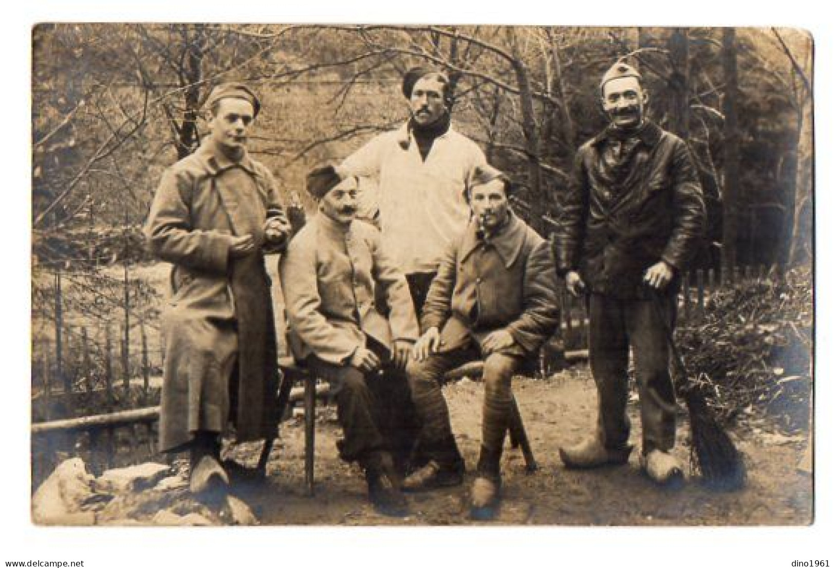 CPA 3438 - MILITARIA - Carte Photo Militaire - Un Groupe De Prisonniers Français à Geising ( ALTENBERG ) Allemagne - Personnages