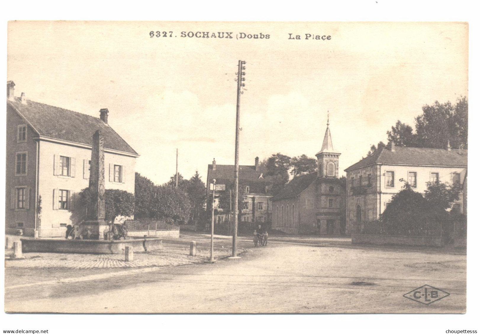 25 - Doubs - Sochaux - La Place  N° 6327  ( 318 ) - Sochaux