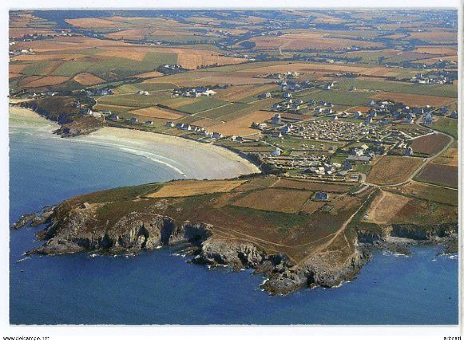 29 PLOMODIERN ++ La Pointe De Talagrip Et La Plage De Pors-ar-Vag ++ - Plomodiern