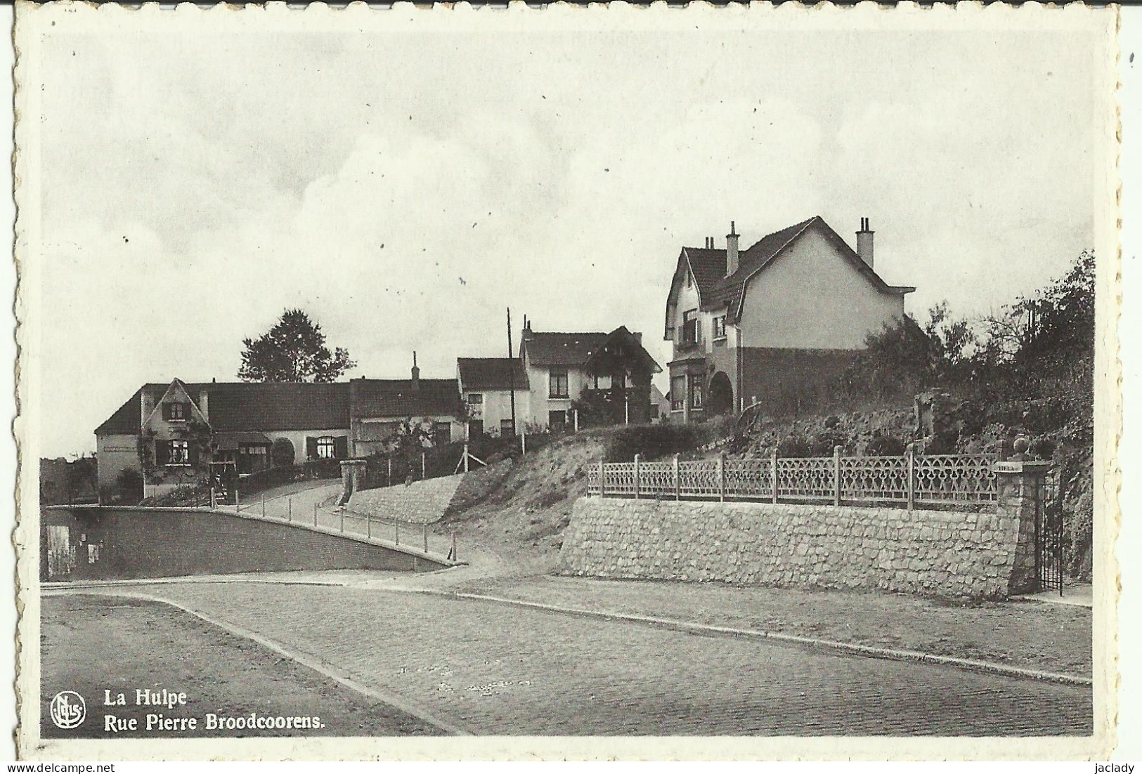 La Hulpe -- Rue Pierre Broodcoorens.    (2 Scans) - La Hulpe