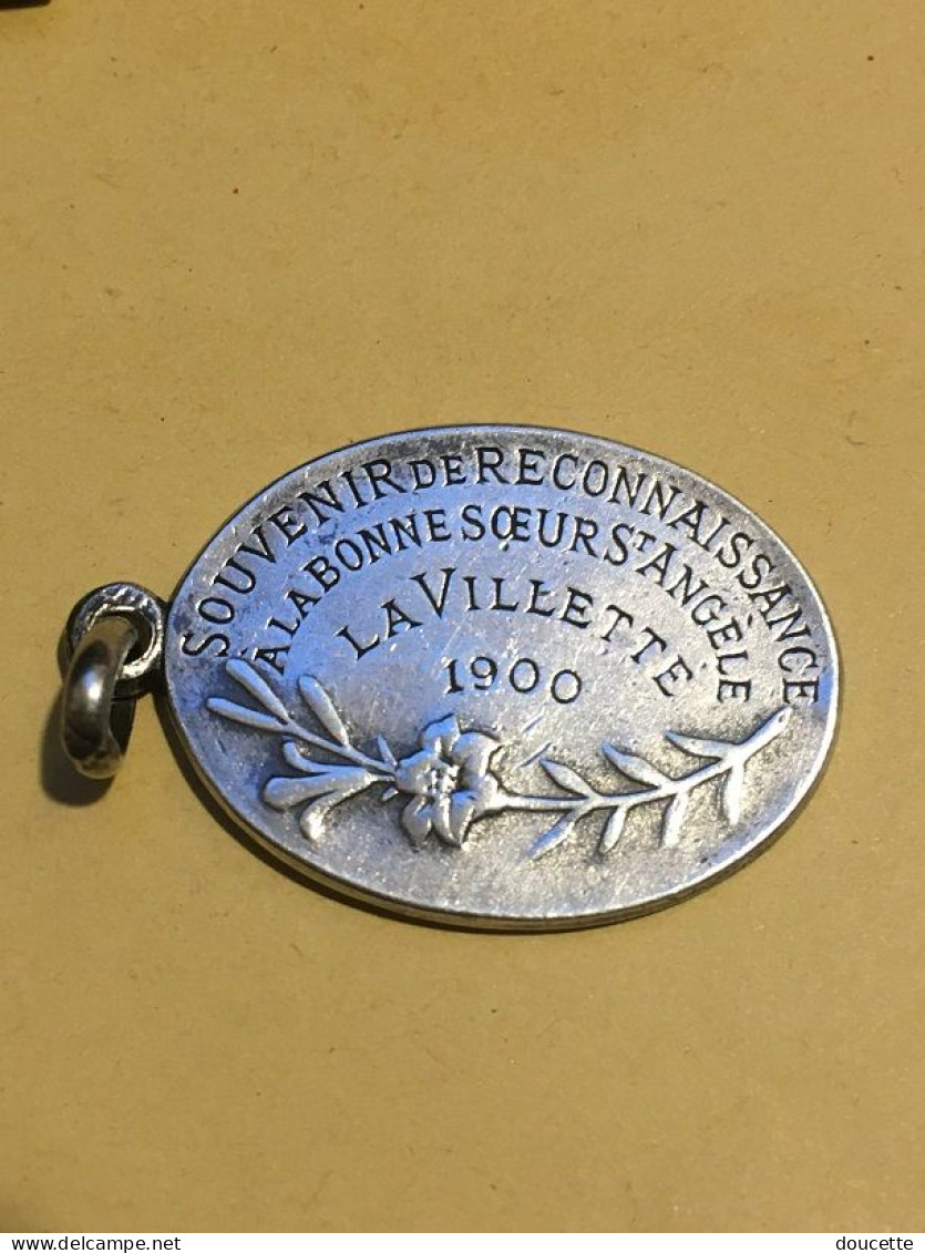 Médaille Religieuse En Argent Massif - Pendentifs