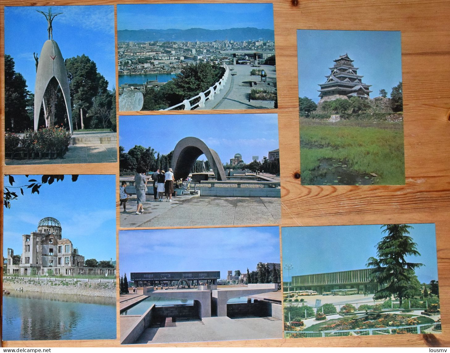The Latest Hiroshima - Pochette De 7 Grandes CPM - Format : 19 X 13 Cm Environ - Hiroshima Peace Memorial Museum - Hiroshima