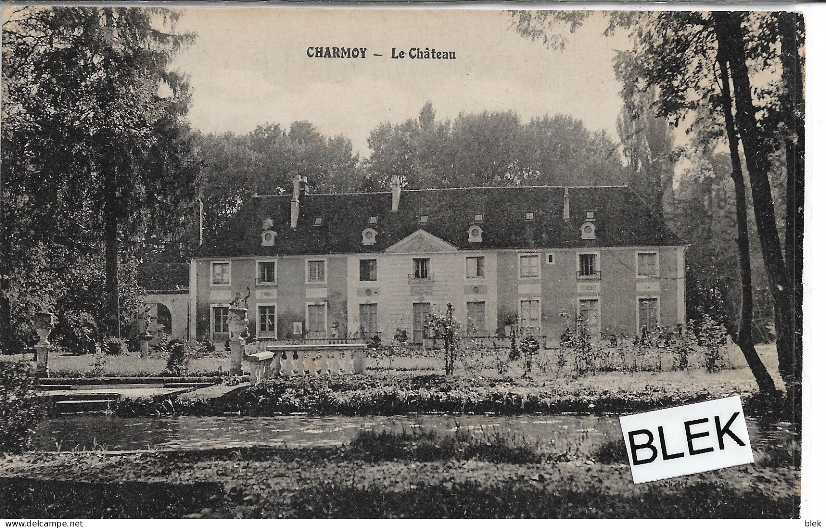 89 . Yonne . Charmoy  : Le Chateau  . - Charmoy