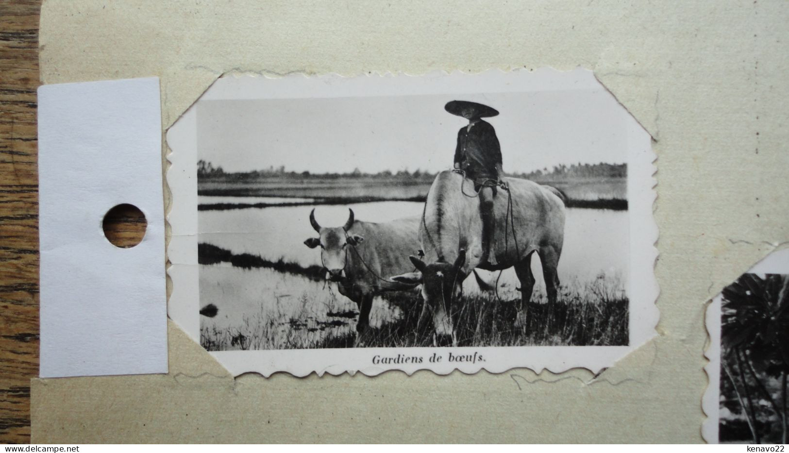 assez rare 10 petites photos ( 6,5 x 4 cm ) du vietnam année 1955 ( les photos sont pas collée )