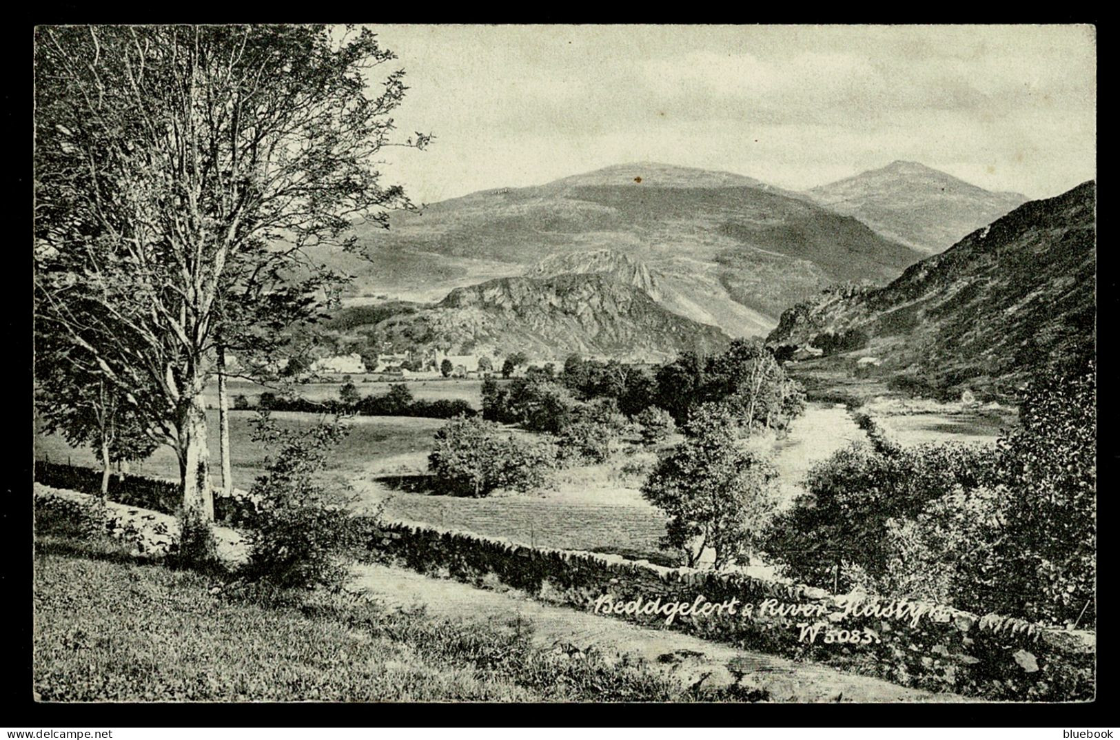 Ref 1630 - Early Postcard - Beddgelert & River Glasltn - Caernarvonshire Wales - Caernarvonshire