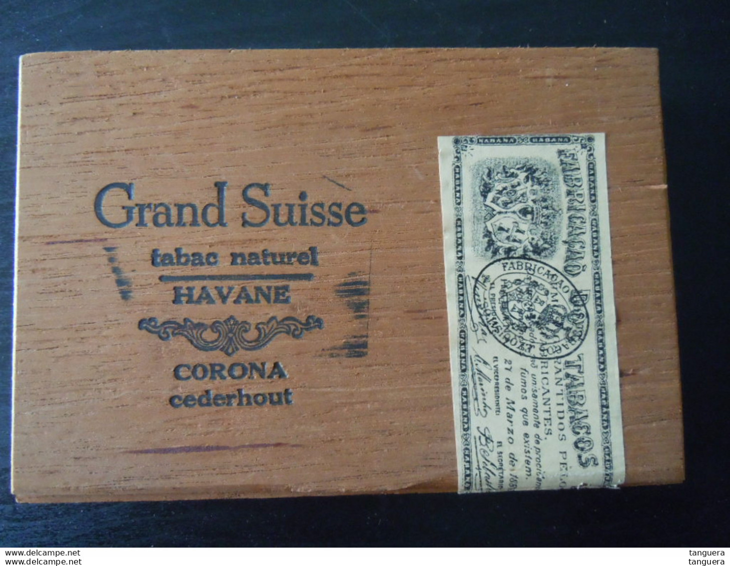 Grand Suisse Havane Aroma Corona Cederhout Houten Kist Voor Sigaren Boïte En Bois Pour Cigares 21,7 X 14,7 X 3,9 Cm - Sigarenkisten (leeg)
