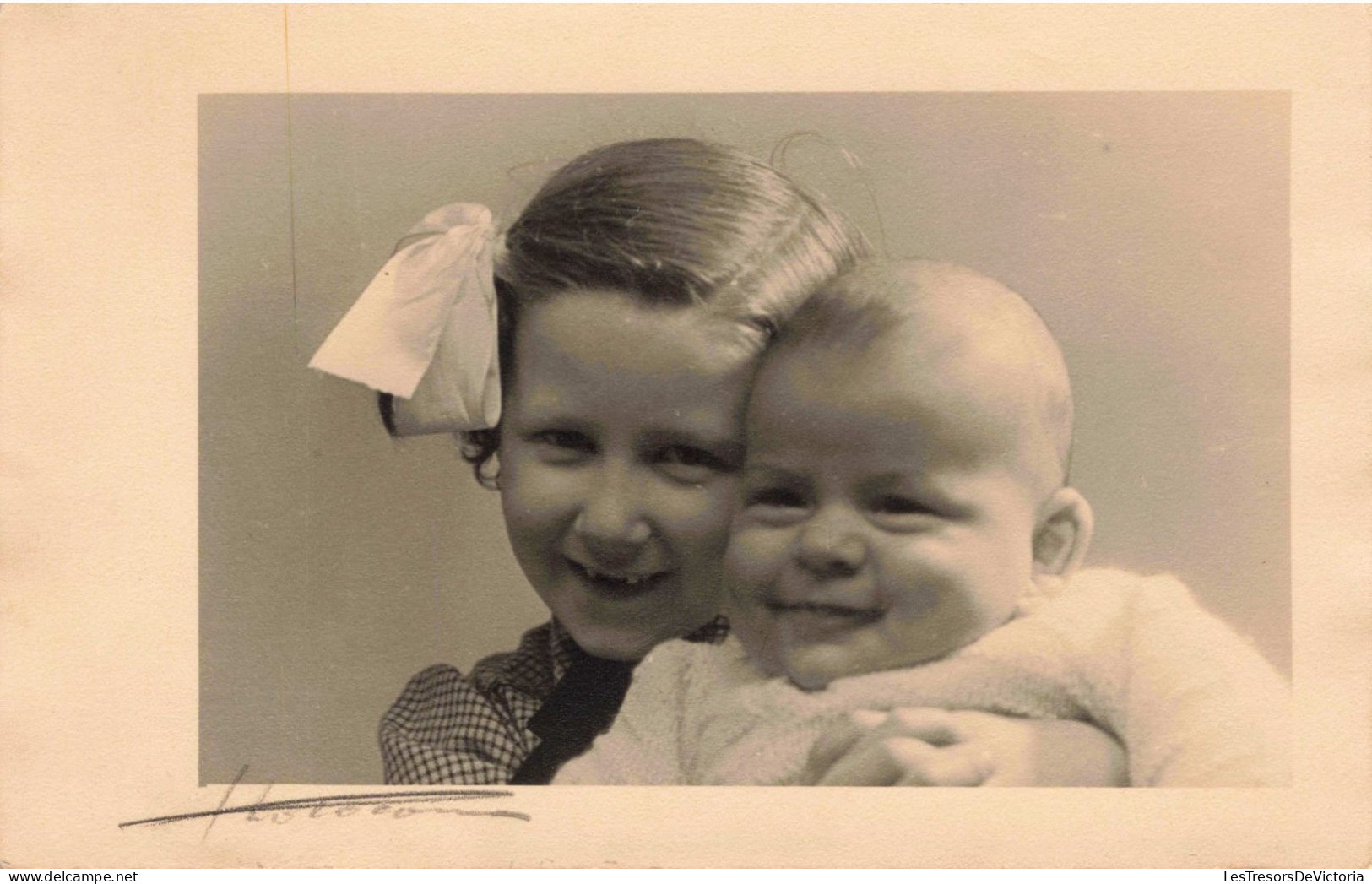 ENFANT- Portrait - Portrait D'une Soeur Et Un Frère- Carte Postale Ancienne - Groupes D'enfants & Familles