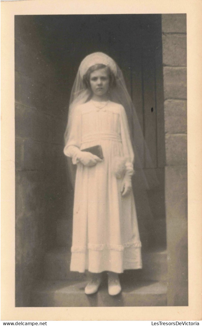 ENFANTS - Portraits - Portrait D'une Enfant Communiée - Carte Postale Ancienne - Portraits