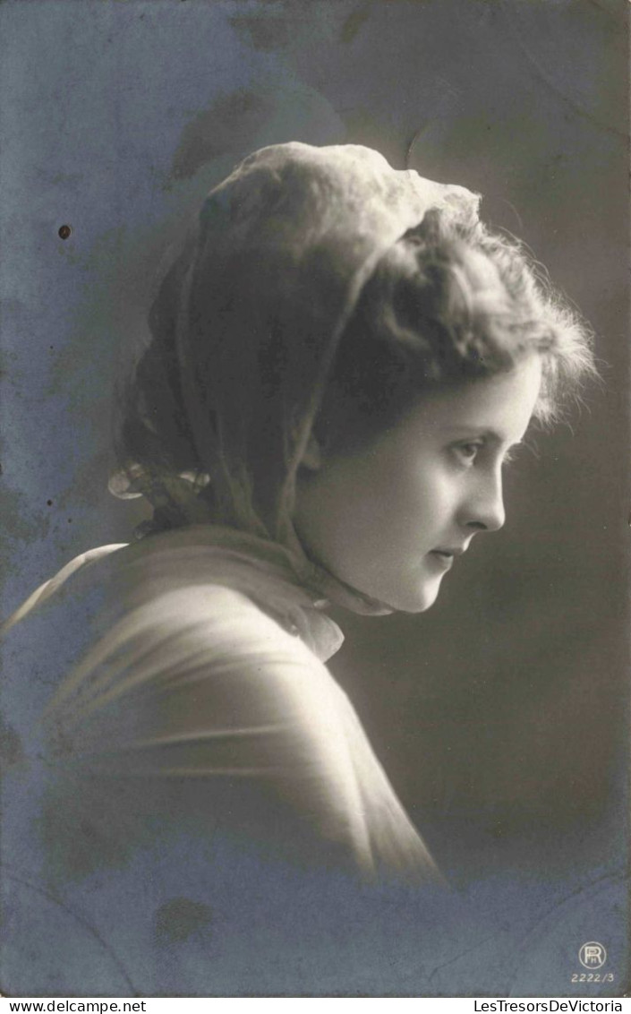 FANTAISIES - FEMME - Vue De Profil Penchée - Carte Postale Ancienne - Vrouwen