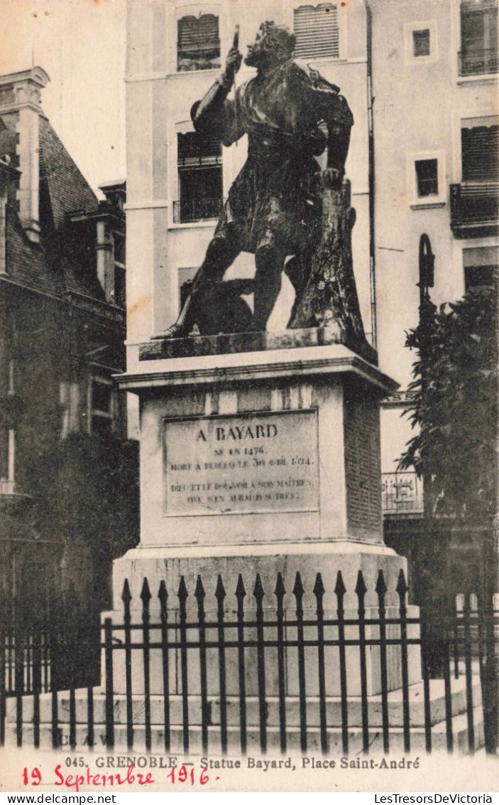 FRANCE- GRENOBLE - Statue Bayard, Place Saint - André - Carte Postale Ancienne - Grenoble