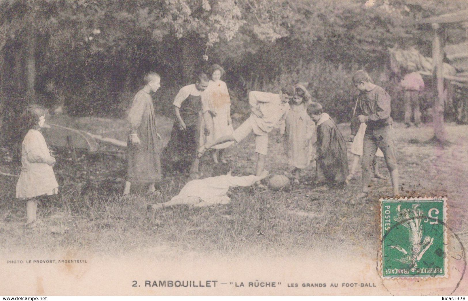 78 / RAMBOUILLET / LA RUCHE / LES GRANDS AU FOOT BALL - Rambouillet