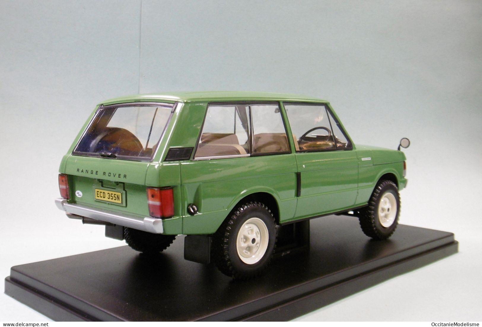 WhiteBox - LAND ROVER RANGE 1970 Vert Réf. WB124171 Neuf NBO 1/24 - Autres & Non Classés