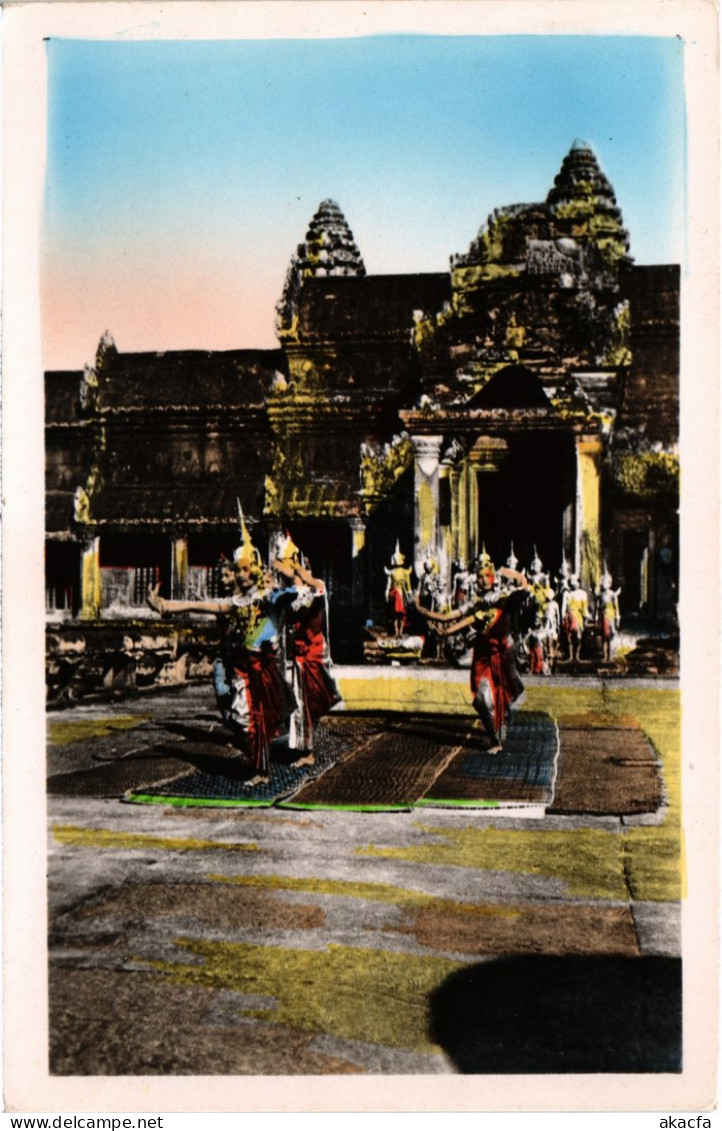 CPA AK Les Danseuses Sur La Terrasse Cambodge Indochina (1346251) - Cambodge