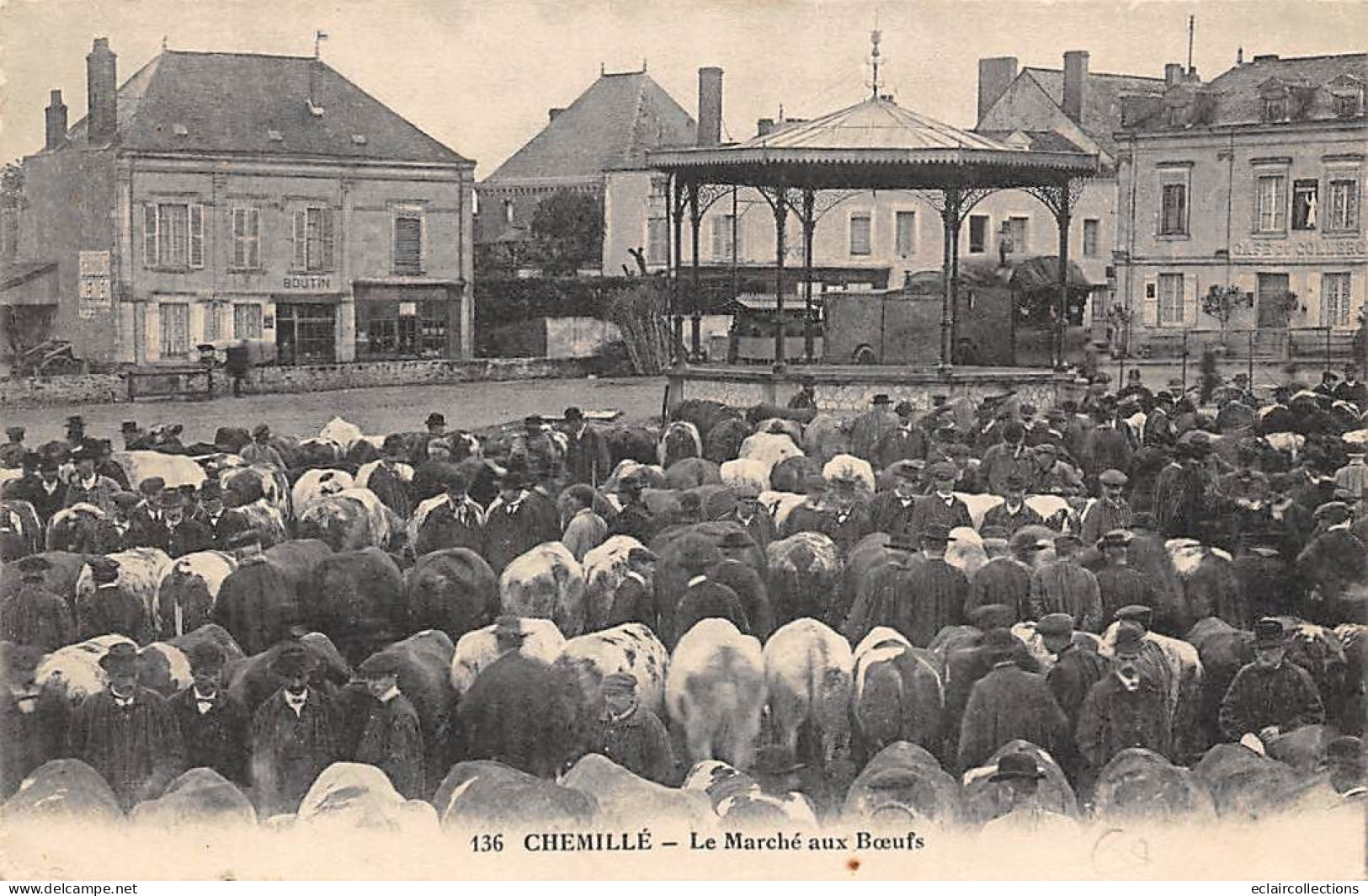 Chemillé      49         Le  Marché Aux Boeufs   N° 136        (voir Scan) - Chemille