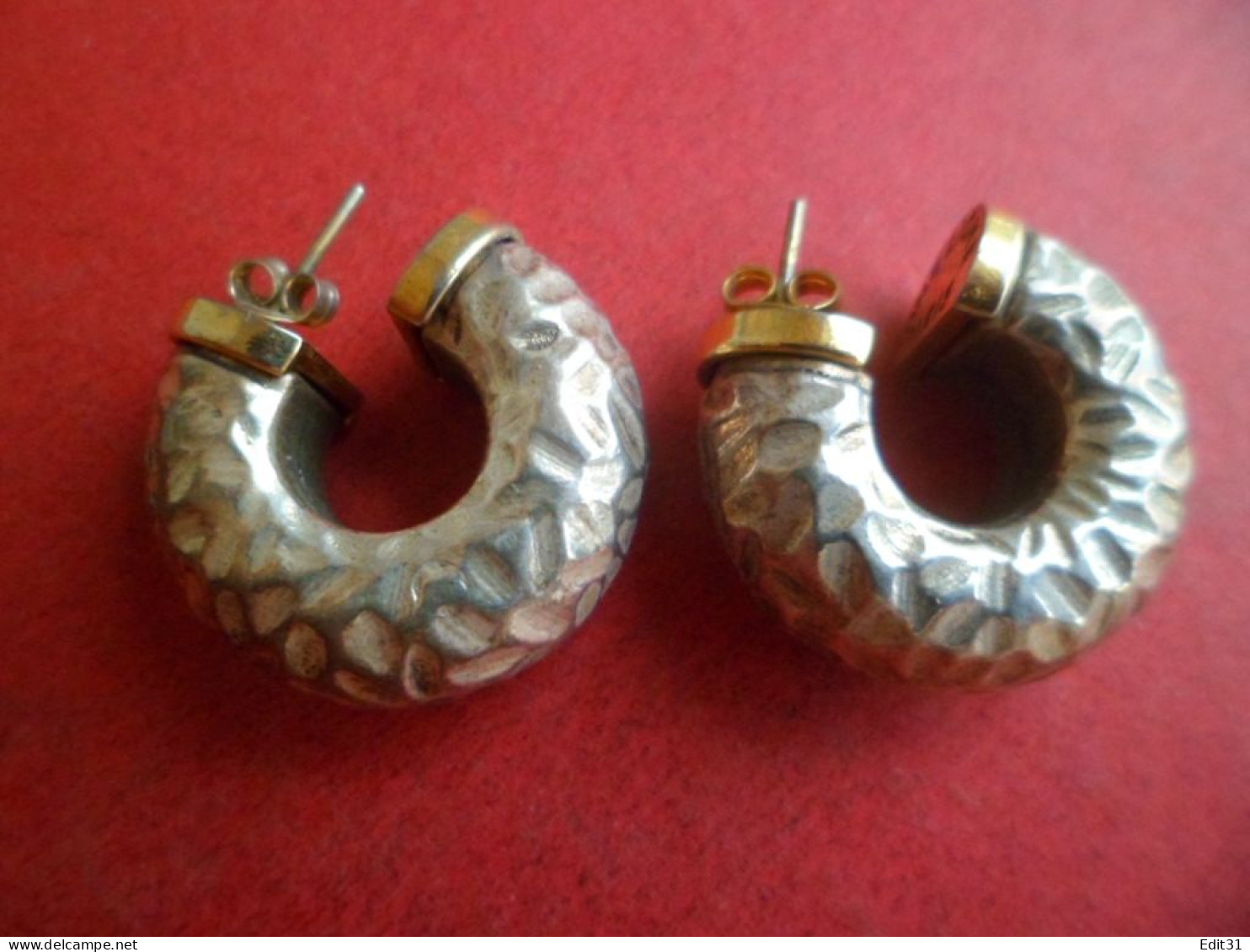 Ancienne Paire Vintage : Boucle D'oreilles " Une Ligne Paris " Métail Argenté - Doré - +ou- 1970 - - Earrings