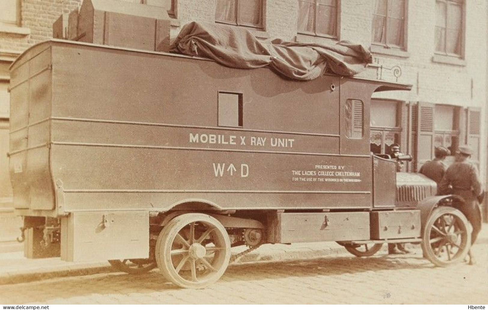 Mobile X-Ray Unit At Bailleul 1915 Ambulance Car WW1 Rayons X - (Photo) - Coches