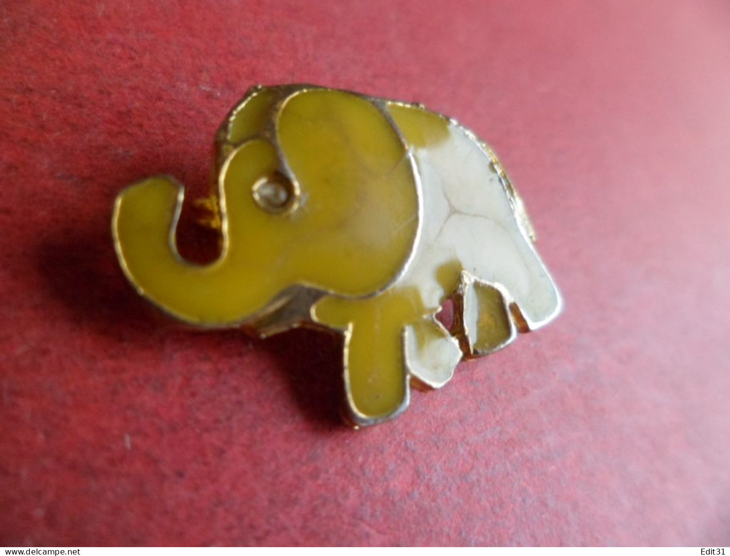 Broche Animal : Elephant - émail - Spille