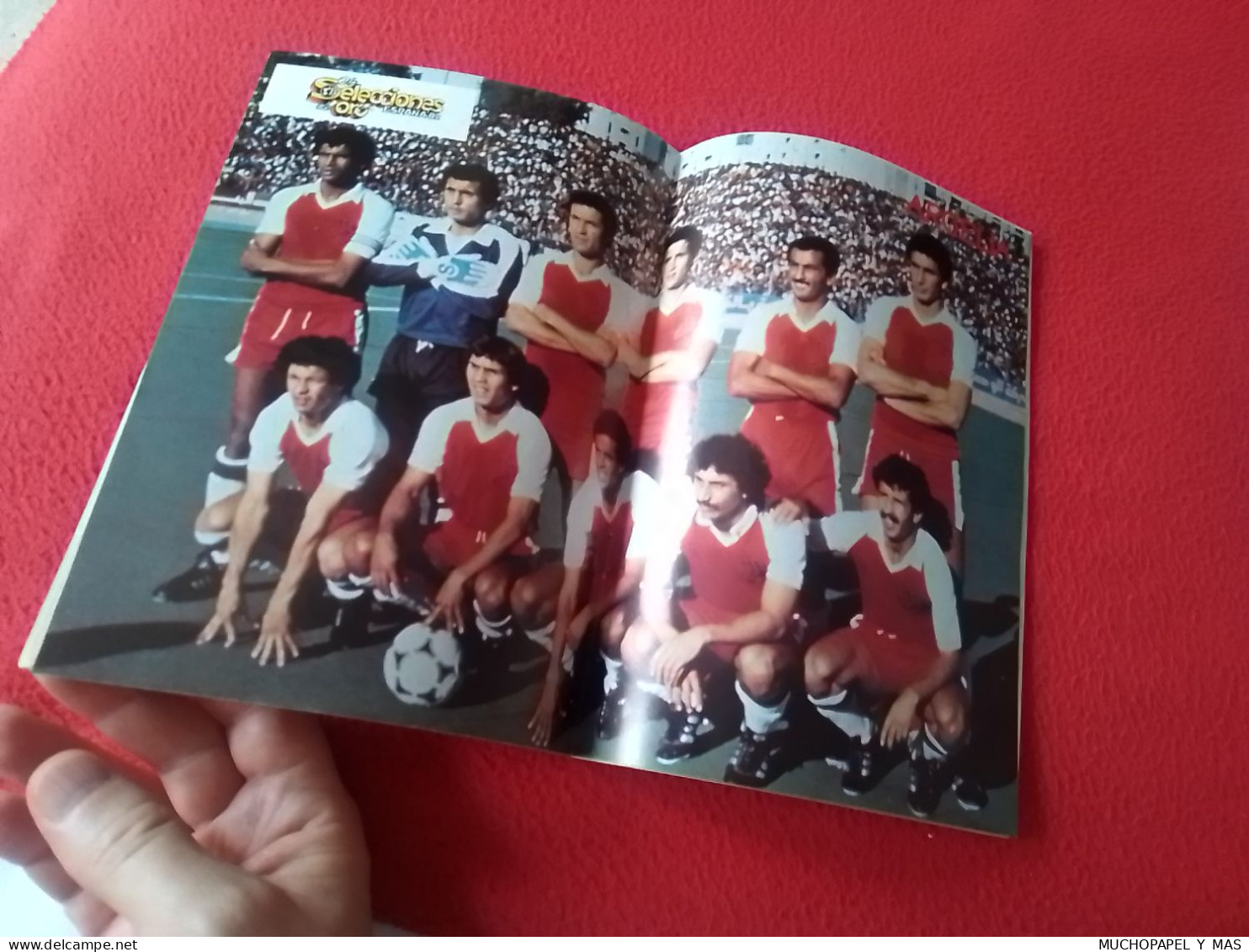 ANTIGUA REVISTA MAGAZINE FÚTBOL 24 SELECCIONES DE ORO ESPAÑA 82 Nº 22 ARGELIA BELLOUMI...ETC ALGERIA ALGÉRIE 1982 SOCCER