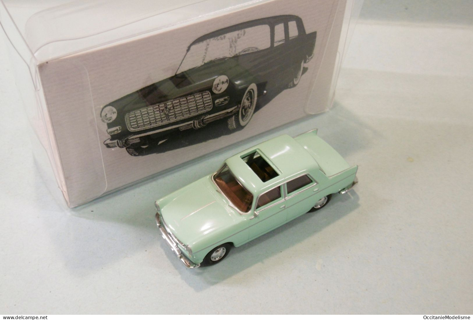 Brekina / Sai - PEUGEOT 404 Vert Pastel  Réf. 29024 / 2324 Neuf NBO HO 1/87 - Road Vehicles