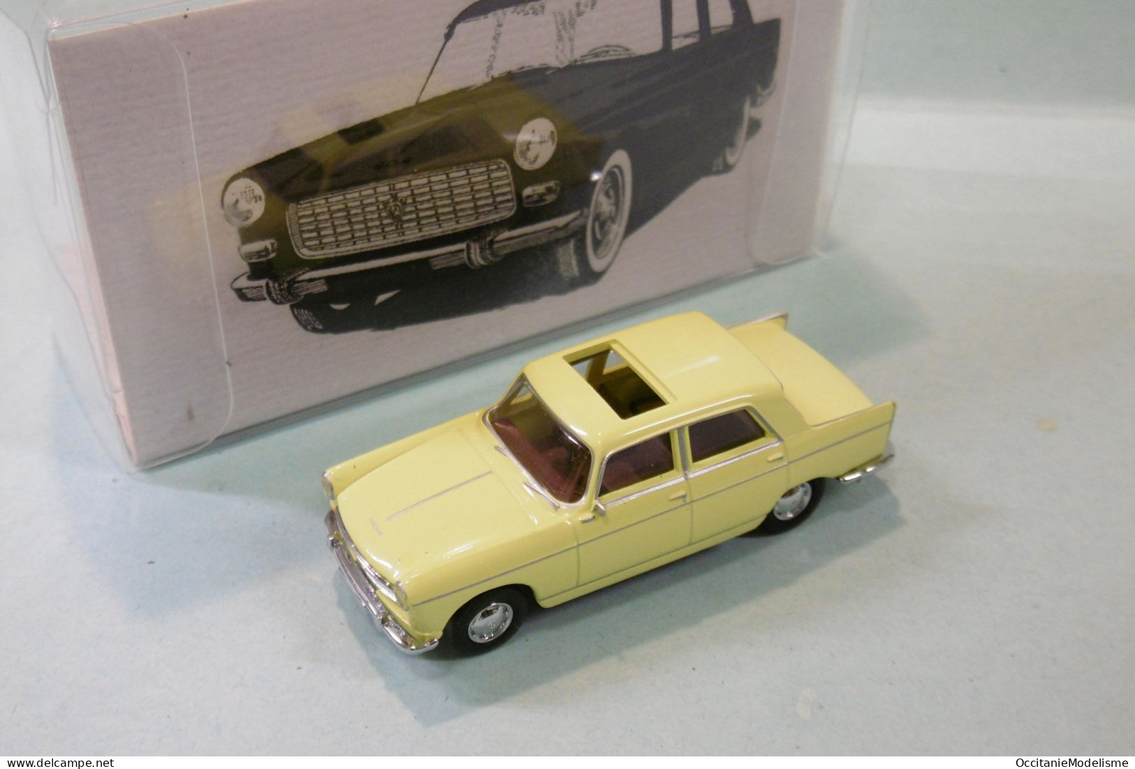 Brekina - PEUGEOT 404 Jaune Clair Réf. 29023 Neuf NBO HO 1/87 - Véhicules Routiers