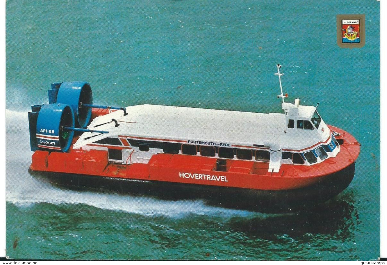 Hovercraft Hovertravel   Postcard Between Ryde And Southsea. Unused Slightly Larger Format - Hovercrafts