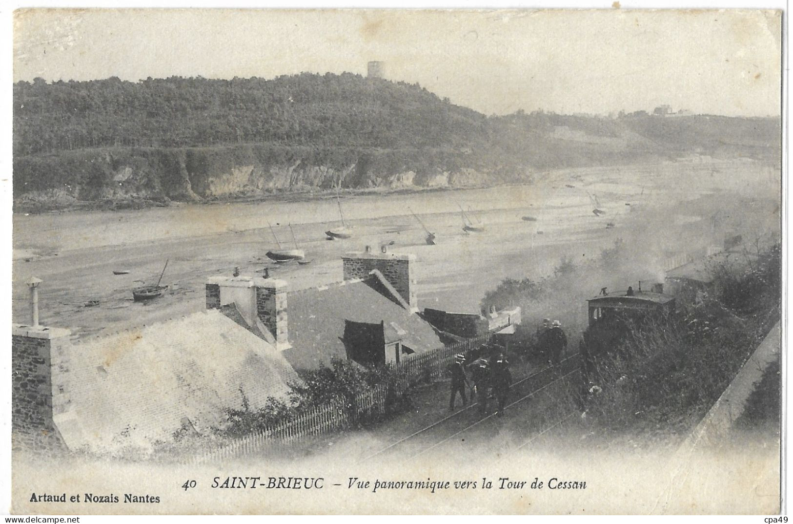 22    SAINT - BRIEUC   VUE  PANORAMIQUE  VERS  LA  TOUR  DE  CESSAN   TRAMWAY  (  Pli Minime En Bas A Droite ) - Saint-Brieuc