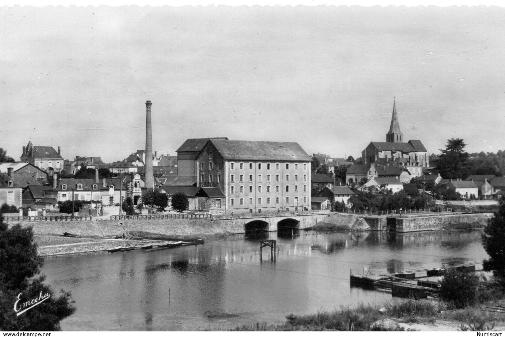 Châteauneuf-sur-Sarthe Belle Vue Du Village Le Moulin Moulin à Eau - Chateauneuf Sur Sarthe