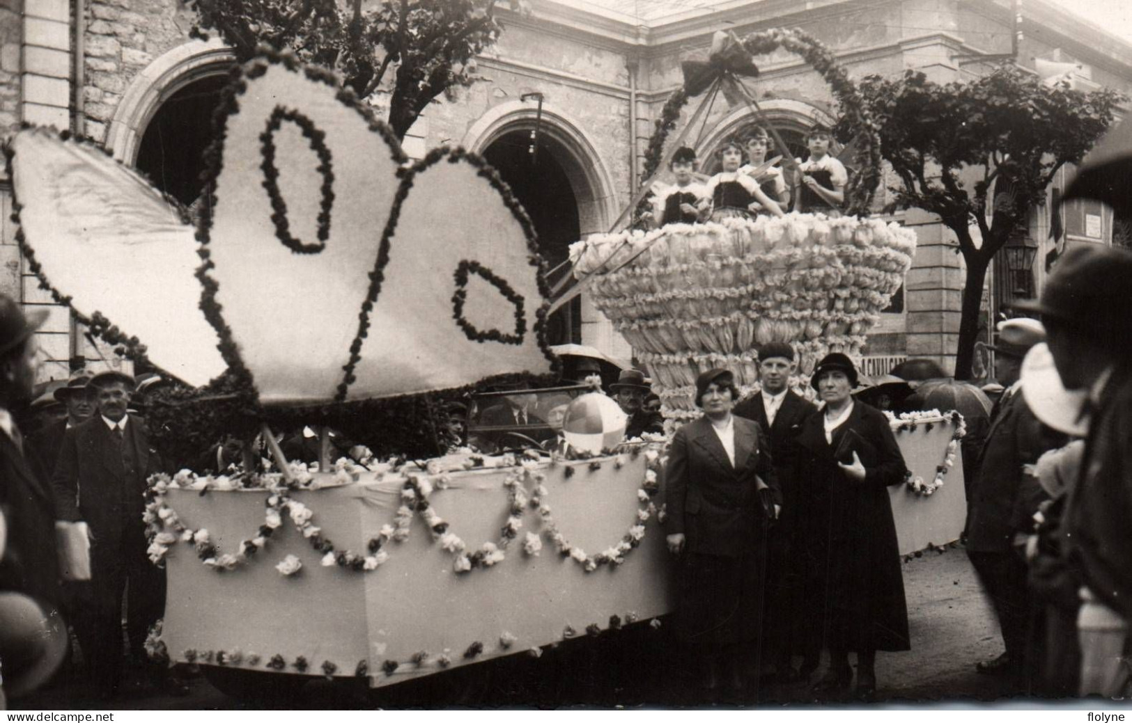 Belley - Carte Photo - La Cavalcade Du 7 Mai 1933 - Char - Carnaval Fête - Photographe MARCELLIN - Belley
