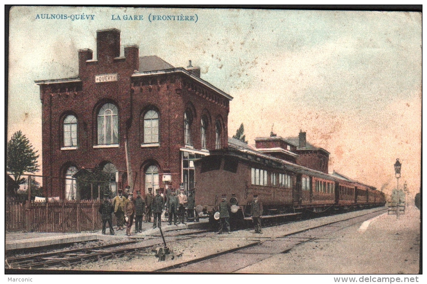 QUEVY AULNOIS -  Frontière - La GARE Avec Train Et Cheminots - Quévy