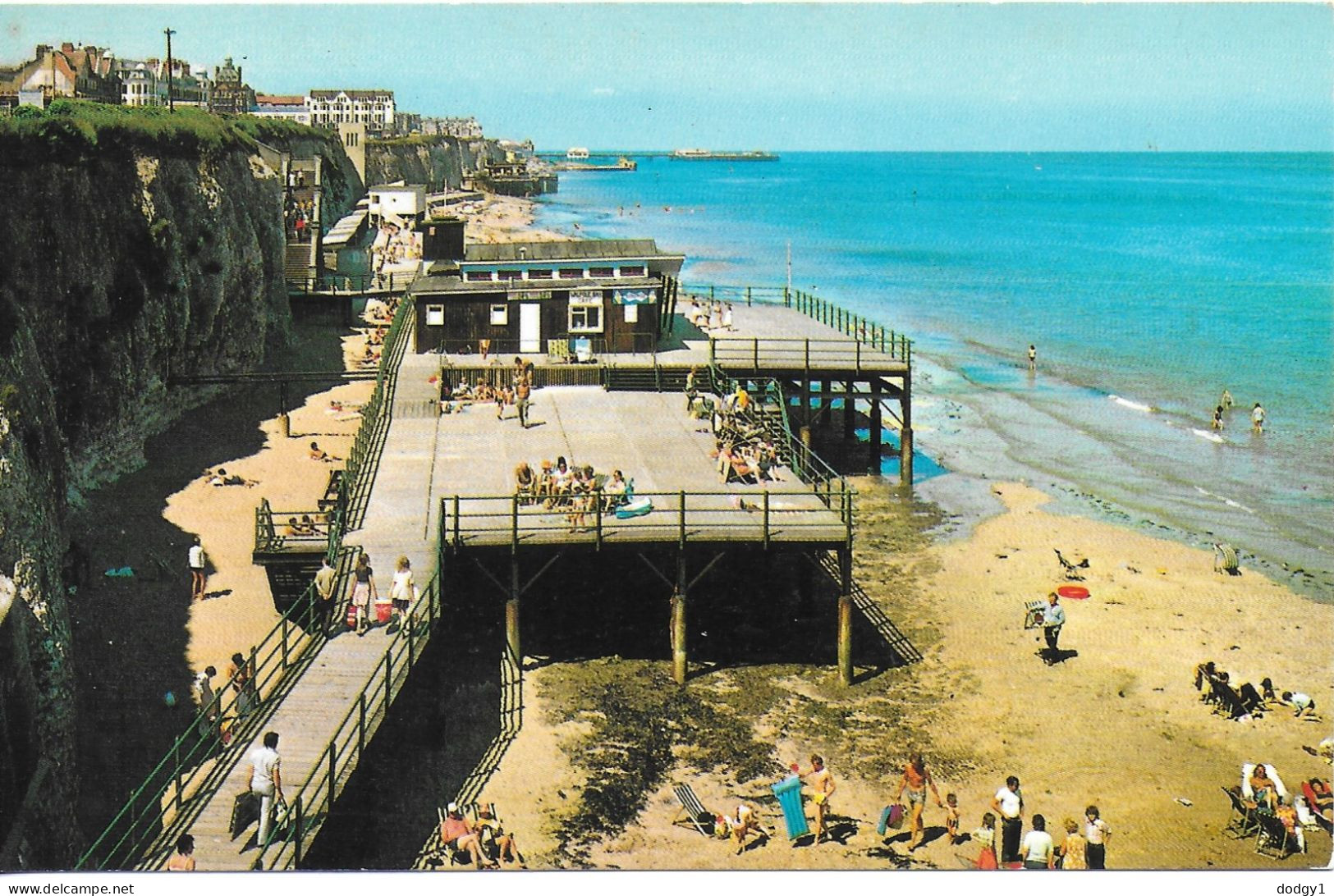 WALPOLE BAY, CLIFTONVILLE, MARGATE, KENT, ENGLAND. UNUSED POSTCARD   Wt7 - Margate