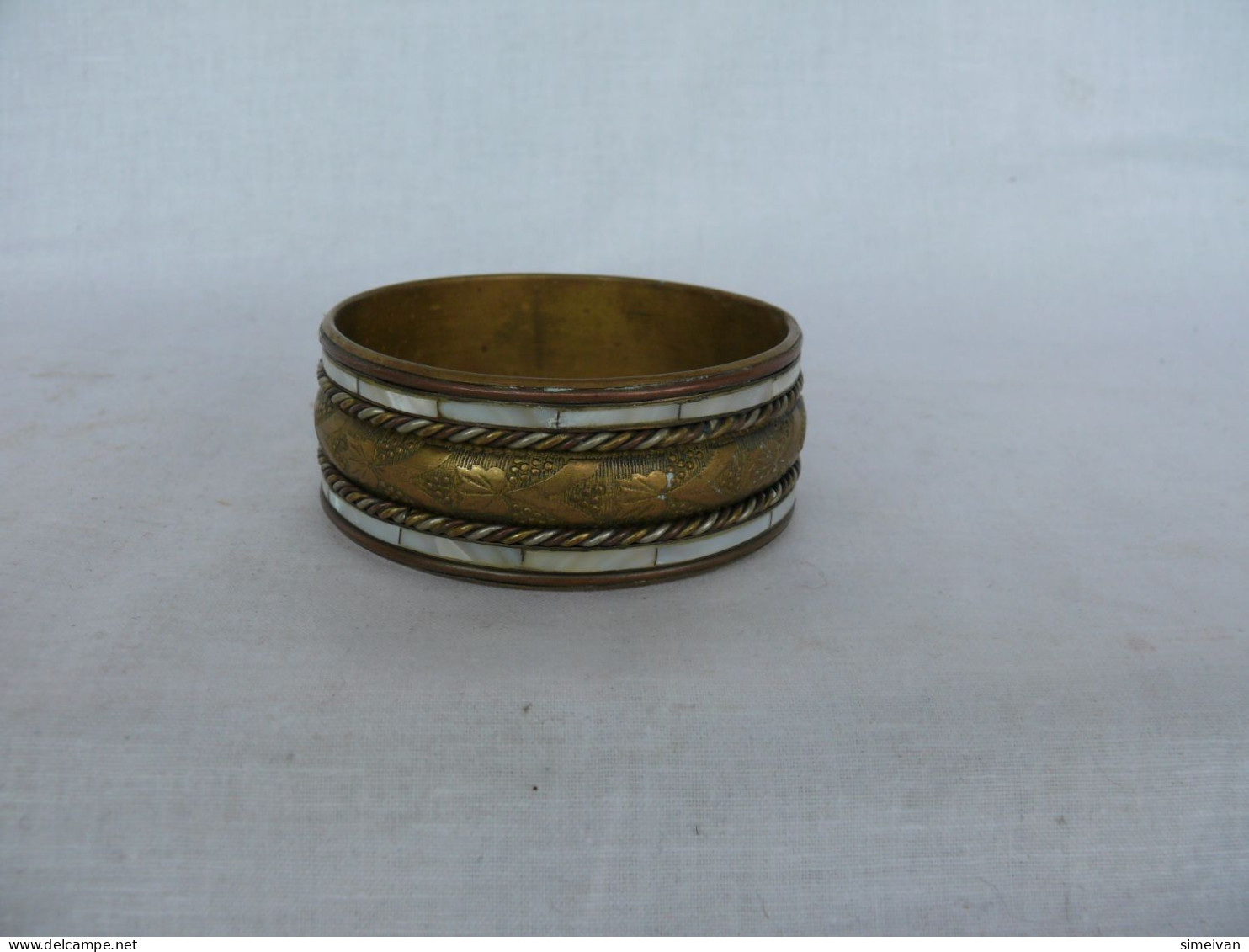 Beautiful Vintage Brass Bracelet With Inlaid Mother Of Pearl #1553 - Bracelets