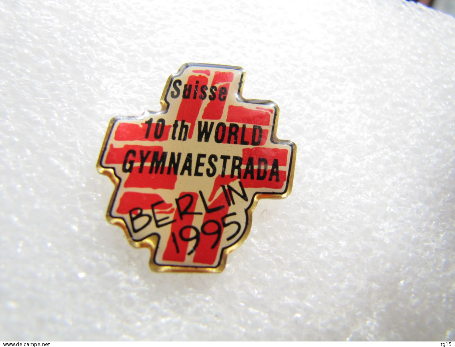 PIN'S    SUISSE    WORLD  GYMNAESTRADA  BERLIN 1995 - Gymnastique