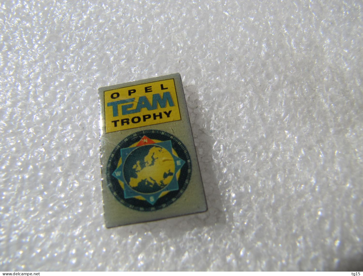 RARE   PIN'S    OPEL   TEAM   TROPHY - Opel