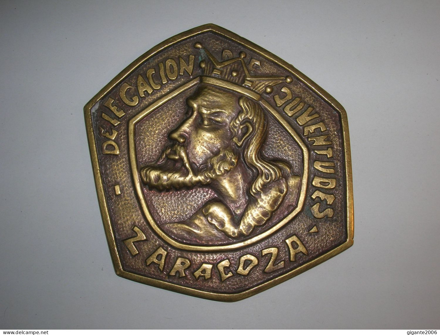 Rara Medalla Delegación De Juventudes Zaragoza,Vale Quien Sirve,o.j.e Falange, 325 Gr. 13.5cm(13819) - Professionali/Di Società
