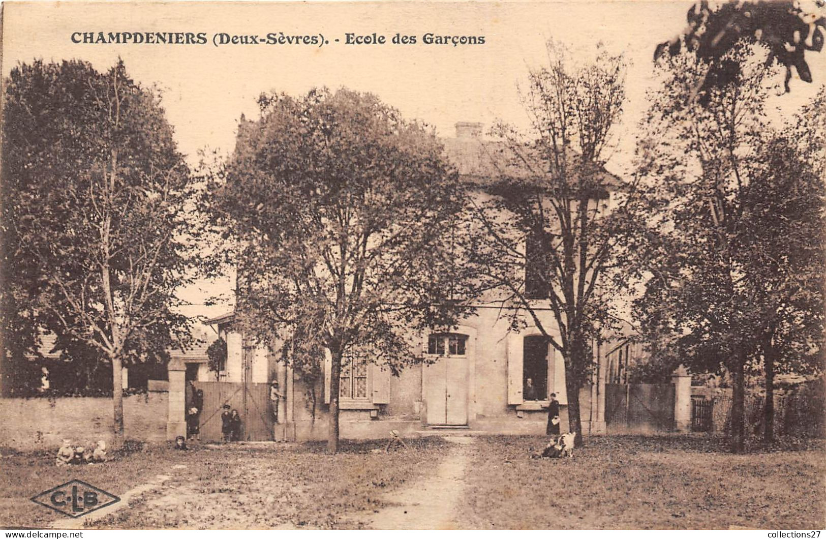 79-CHAMPDENIERS- ECOLE DES GARCONS - Champdeniers Saint Denis