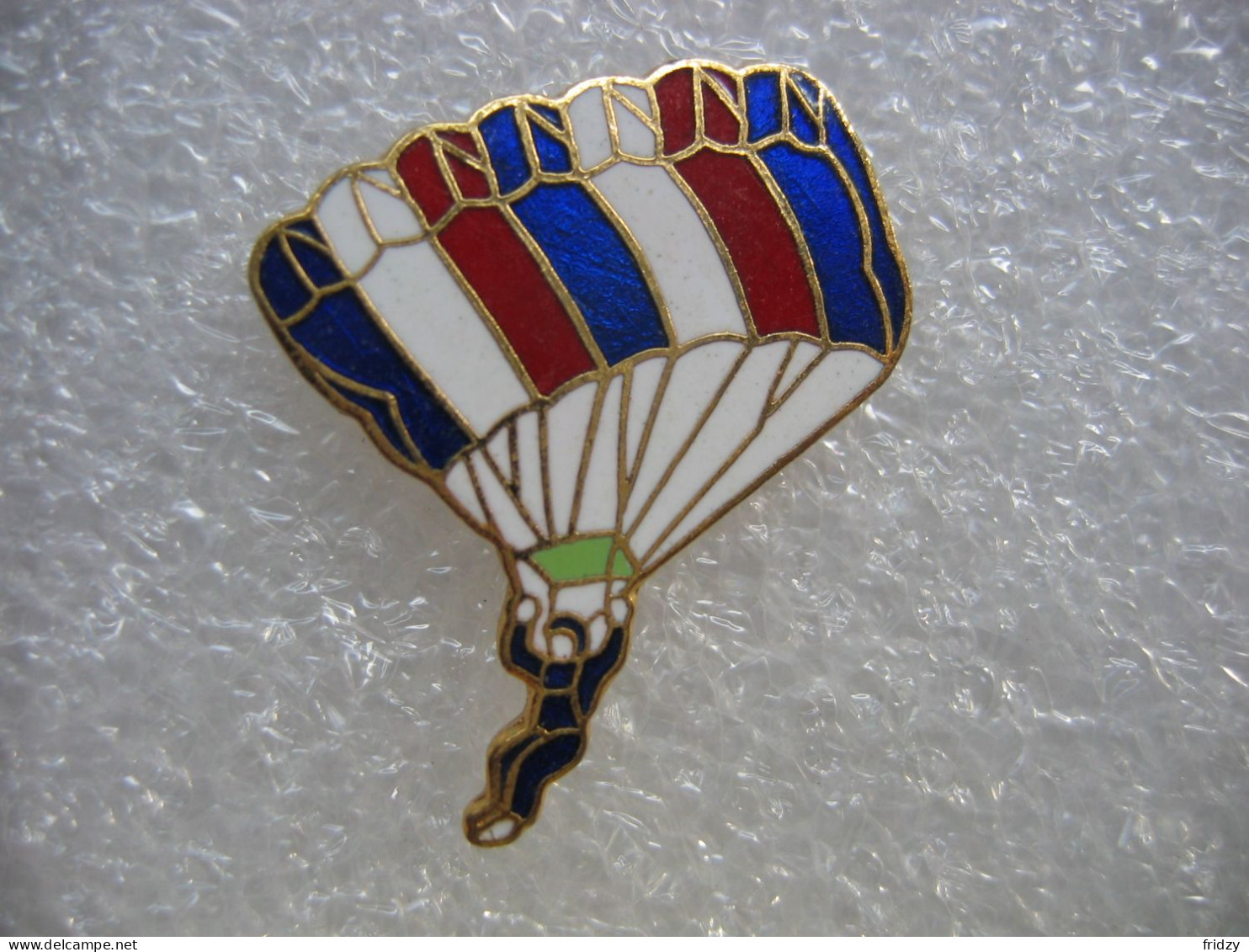 Pin's Montgolfière , Voltigeur - Fesselballons