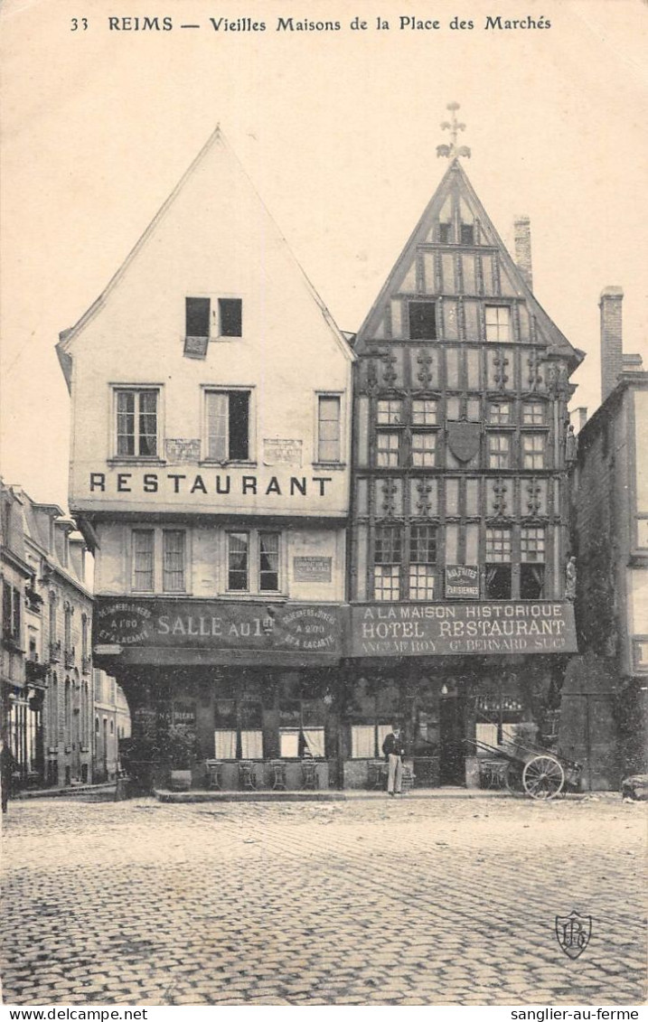 CPA 51 REIMS / VIEILLES MAISONS DE LA PLACE DES MARCHES - Reims