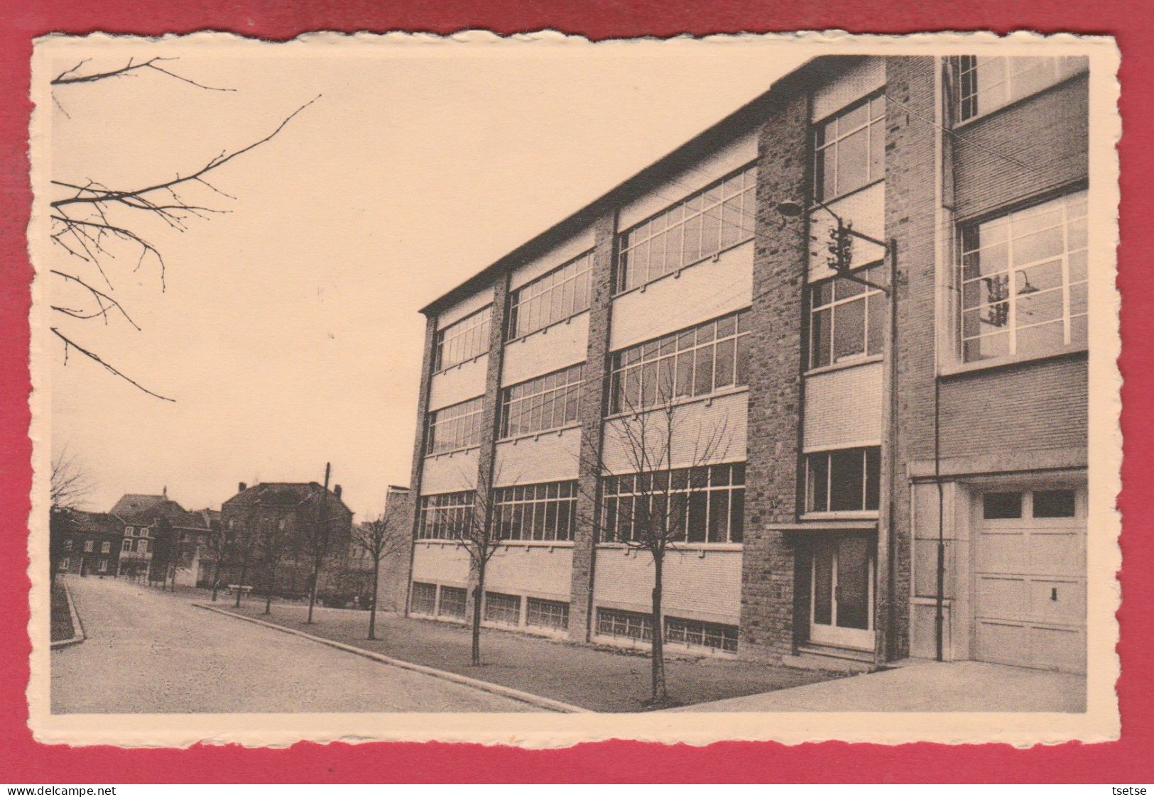 Waremme - Institut Notre-DaMe Du Sacré-Coeur - Filles De La Croix - Ecole Primaire - Façade( Voir Verso ) - Waremme