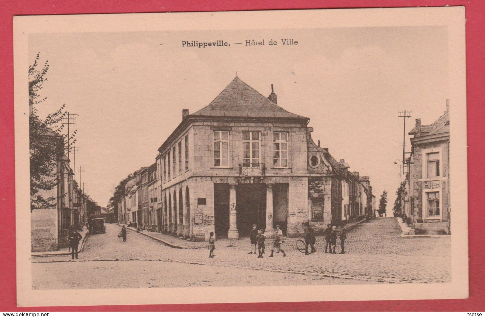 Philippeville - Hôtel De Ville ... Carte Animée ( Voir Verso ) - Philippeville