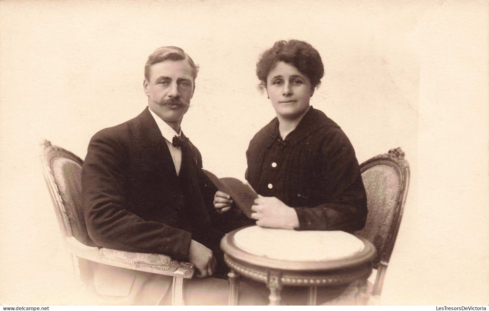 CARTE PHOTO - Portrait - Un Homme Et Son épouse - Carte Postale Ancienne - Fotografie