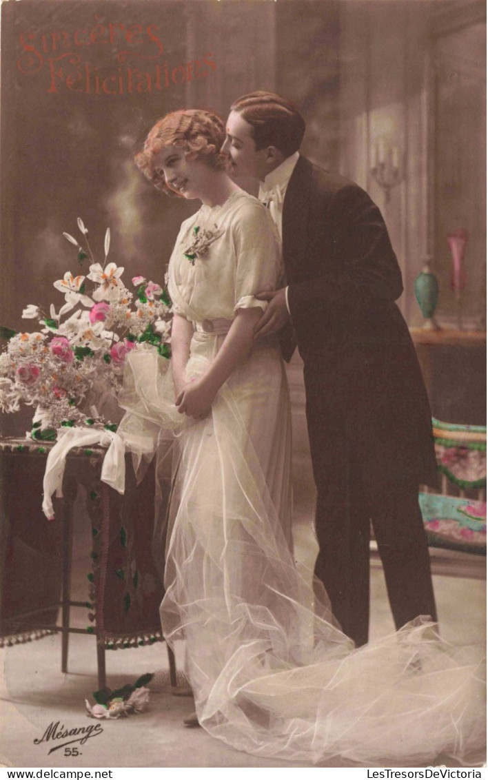 CARTE PHOTO - Noces - Couple De Jeunes Mariés - Colorisé - Carte Postale Ancienne - Marriages